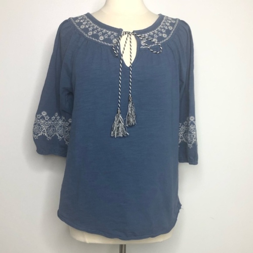 Suzanne Betro Blue Tunic with White Embroidery